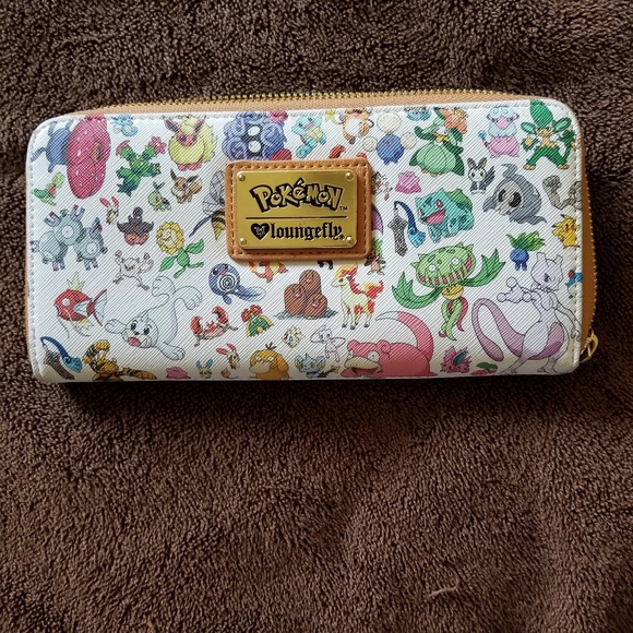 loungefly pikachu wallet